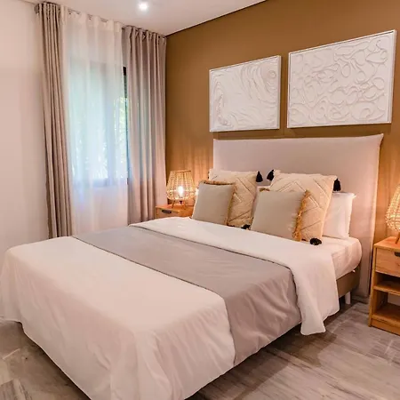 Apartment Golden With Jacuzzi